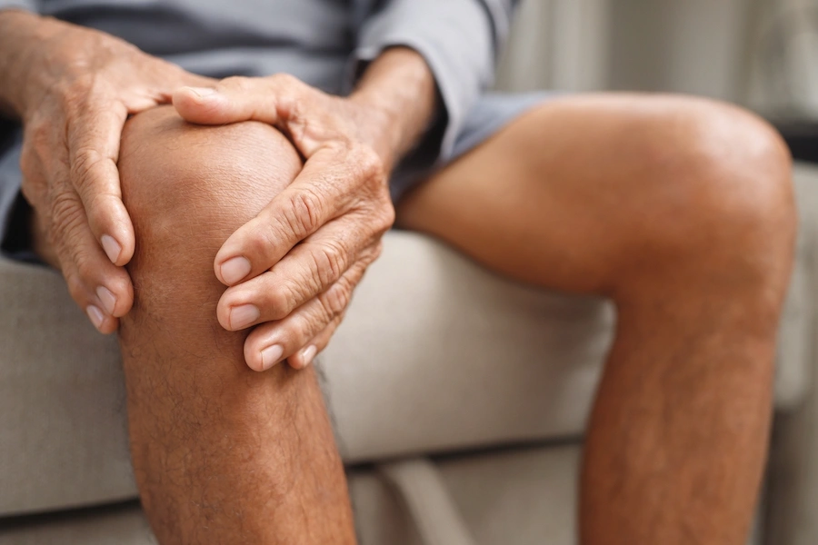 Patient enjoying active lifestyle after long-lasting GAE knee pain relief